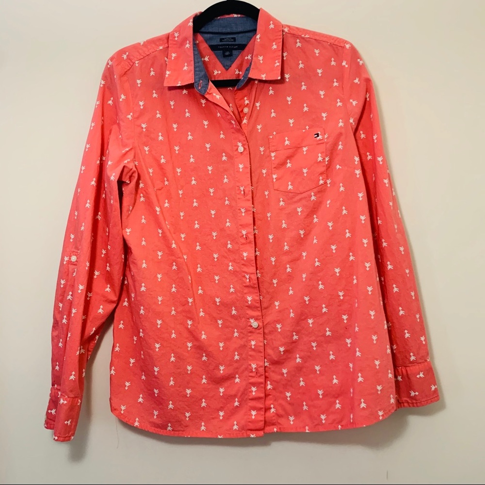 ✨TOMMY HILFIGER Classic Fit Button Down Shirt ✨